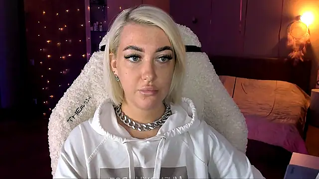 tykioty Miley online show from 23, 2, 2025