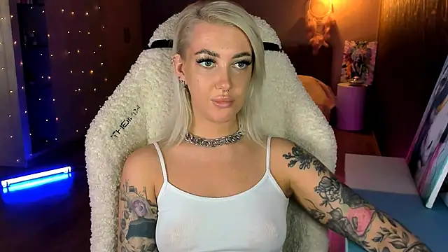 Snapshot of tykioty_Miley chatting on 11, 3, 2026 tykioty Miley online show from 11, 3, 2026