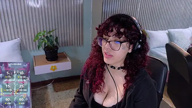 Eli666uwu online show from 9, 9, 2025