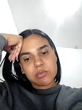 Snapshot of AntonellaShot chatting on 5, 10, 2025 AntonellaShot online show from 5, 10, 2025