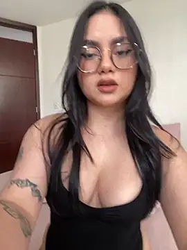 Snapshot of montmariana chatting on 9, 7, 2026 montmariana online show from 9, 7, 2026