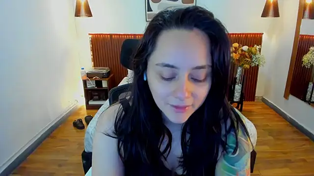 KatherineBond online show from 19, 5, 2026