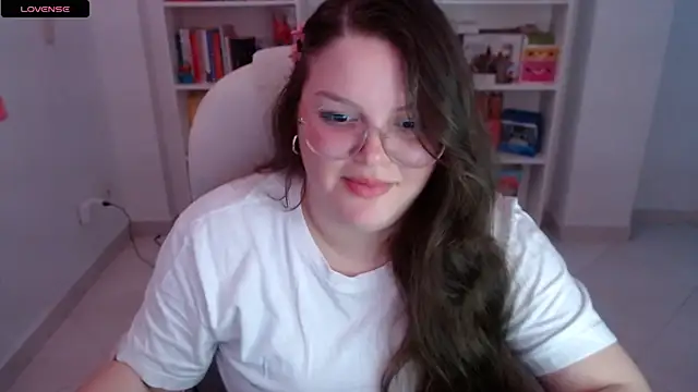 Snapshot of Gabiwaifu chatting on 3, 2, 2025 Gabiwaifu online show from 3, 2, 2025