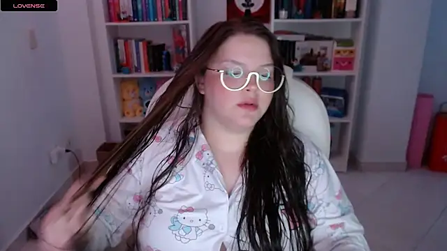 Snapshot of Gabiwaifu chatting on 2, 3, 2025 Gabiwaifu online show from 2, 3, 2025