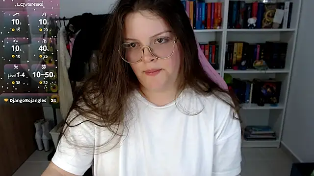 Snapshot of Gabiwaifu chatting on 12, 9, 2025 Gabiwaifu online show from 12, 9, 2025