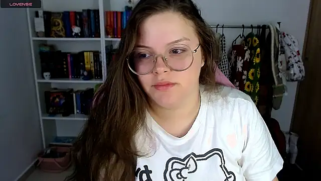 Snapshot of Gabiwaifu chatting on 15, 10, 2025 Gabiwaifu online show from 15, 10, 2025