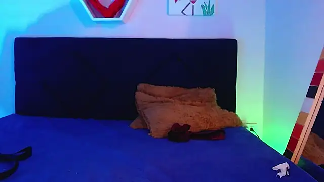 AnnaliOlsenX online show from 19, 12, 2024