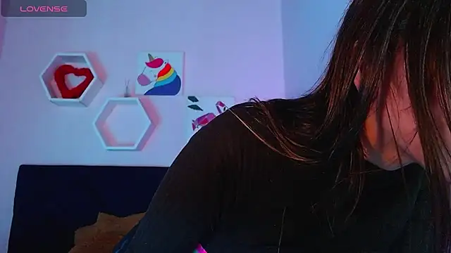 AnnaliOlsenX online show from 7, 1, 2025