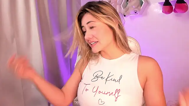 Nataliia 09 online show from 6, 3, 2025