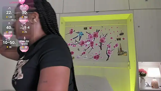 Snapshot of tamaraa_smiith chatting on 9, 1, 2026 tamaraa smiith online show from 9, 1, 2026