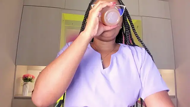 Snapshot of tamaraa_smiith chatting on 13, 1, 2026 tamaraa smiith online show from 13, 1, 2026