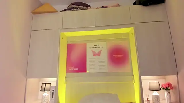 Snapshot of tamaraa_smiith chatting on 1, 2, 2026 tamaraa smiith online show from 1, 2, 2026