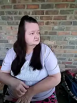 Snapshot of Bayou_Woman68 chatting on 23, 10, 2025 Bayou Woman68 online show from 23, 10, 2025