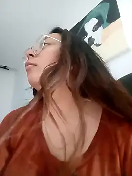 Snapshot of Peach-Lawrence chatting on 19, 12, 2024 Peach-Lawrence online show from 19, 12, 2024