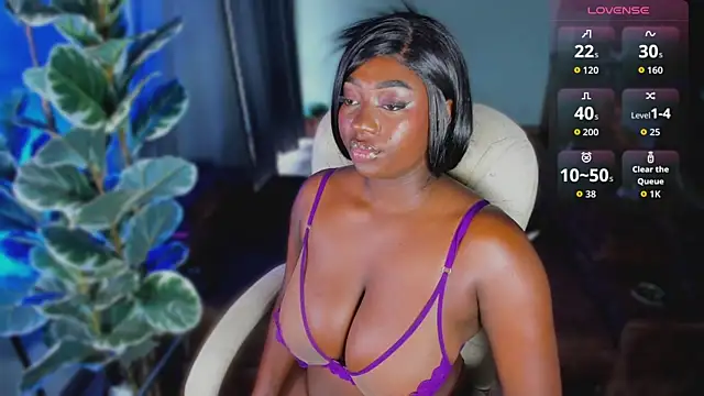 Almaahotxxx online show from 11, 6, 2026