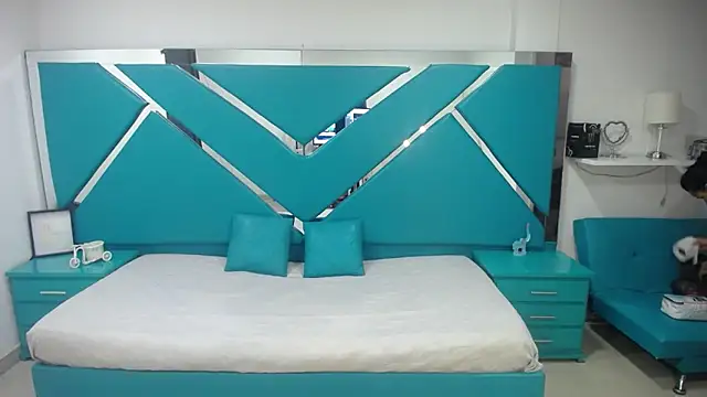  Miaaleon online show from 13, 3, 2025