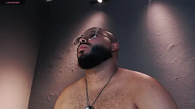 DilanJonnes  online show from 5, 3, 2026