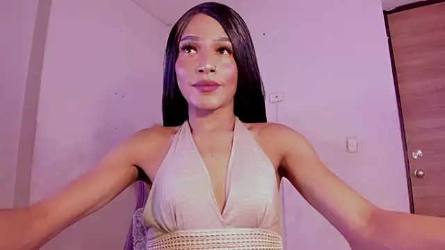 carolinemiller7 online show from 23, 12, 2025