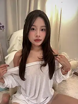 Snapshot of Hot_Mm chatting on 16, 11, 2025 Hot Mm online show from 16, 11, 2025