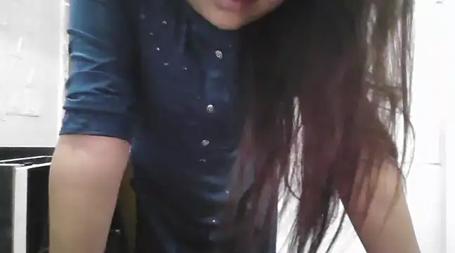 Snapshot of samayra124 chatting on 17, 3, 2025 samayra124 online show from 17, 3, 2025