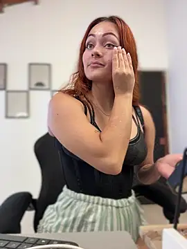 Miss-Abbii online show from 4, 12, 2025