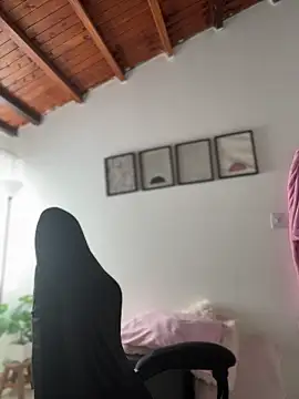 Snapshot of Miss-Abbii chatting on 8, 2, 2026 Miss-Abbii online show from 8, 2, 2026