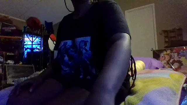 Snapshot of EbonyFetishQueen chatting on 2, 6, 2026 EbonyFetishQueen online show from 2, 6, 2026