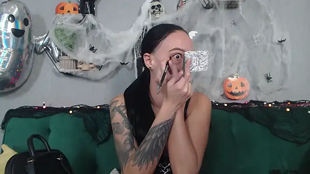 IzabelllNoir online show from 30, 10, 2025