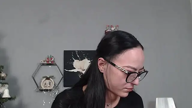 IzabelllNoir online show from 18, 12, 2025