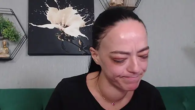 IzabelllNoir online show from 10, 2, 2026