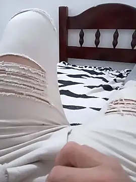 Snapshot of maikinhopL chatting on 28, 1, 2025 maikinhopL online show from 28, 1, 2025