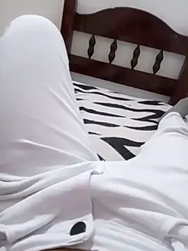 Snapshot of maikinhopL chatting on 31, 1, 2025 maikinhopL online show from 31, 1, 2025