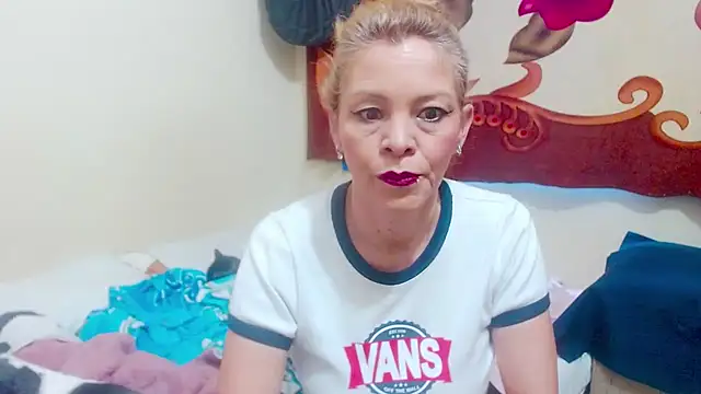 electra-mommy online show from 10, 10, 2025