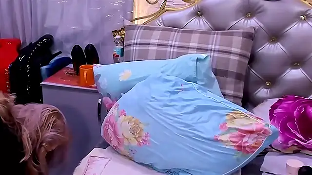 Hornystepmom29 online show from 8, 10, 2025