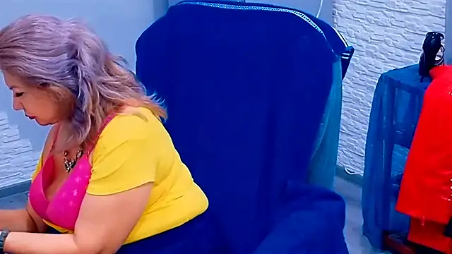 Hornystepmom29 online show from 7, 4, 2026