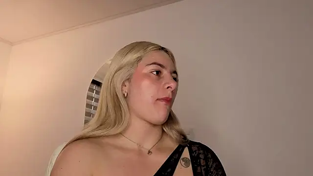 AtheneaRossi online show from 20, 10, 2025