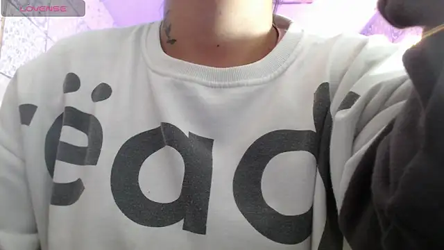 vitoria23  online show from 5, 3, 2025