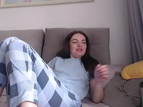  JustmeHere  online show from 10, 4, 2026