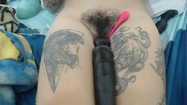 Snapshot of meganfoxx9 chatting on 1, 12, 2024 meganfoxx9 online show from 1, 12, 2024