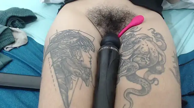 Snapshot of meganfoxx9 chatting on 5, 12, 2024 meganfoxx9 online show from 5, 12, 2024