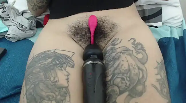 Snapshot of meganfoxx9 chatting on 13, 12, 2024 meganfoxx9 online show from 13, 12, 2024