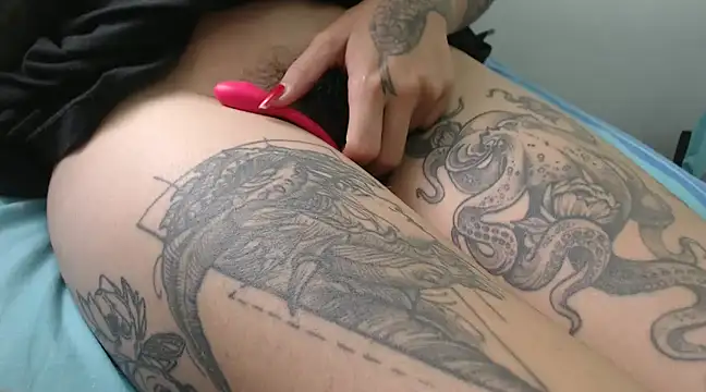 Snapshot of meganfoxx9 chatting on 4, 2, 2025 meganfoxx9 online show from 4, 2, 2025