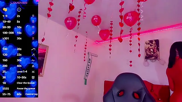 naomy  xx online show from 14, 2, 2025