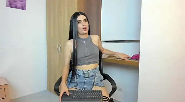 Snapshot of melody_adams12 chatting on 13, 2, 2025 melody adams12 online show from 13, 2, 2025