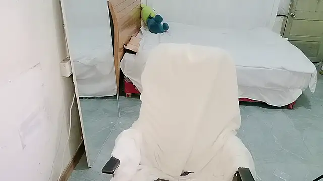 Snapshot of shuang-Ed chatting on 24, 10, 2025 shuang-Ed online show from 24, 10, 2025