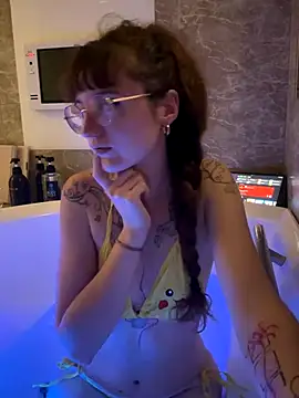  foxygirl  online show from 12, 11, 2025