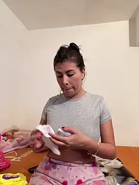 Snapshot of Alanna_atm_ chatting on 20, 2, 2026 Alanna atm online show from 20, 2, 2026