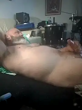 Snapshot of iambradz chatting on 6, 11, 2025 iambradz online show from 6, 11, 2025