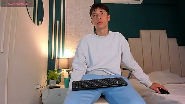 Snapshot of AlessandroDybala chatting on 17, 1, 2025 AlessandroDybala online show from 17, 1, 2025