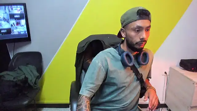 Tom cooper  online show from 17, 4, 2026